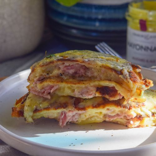 CROQUE MONSIEUR PANCAKE STACK