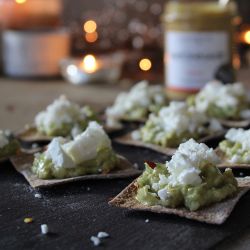 Avocado, Feta & Chilli Crackers