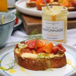 Horseradish, Tomato & Fennel Bruschetta (V / VG)