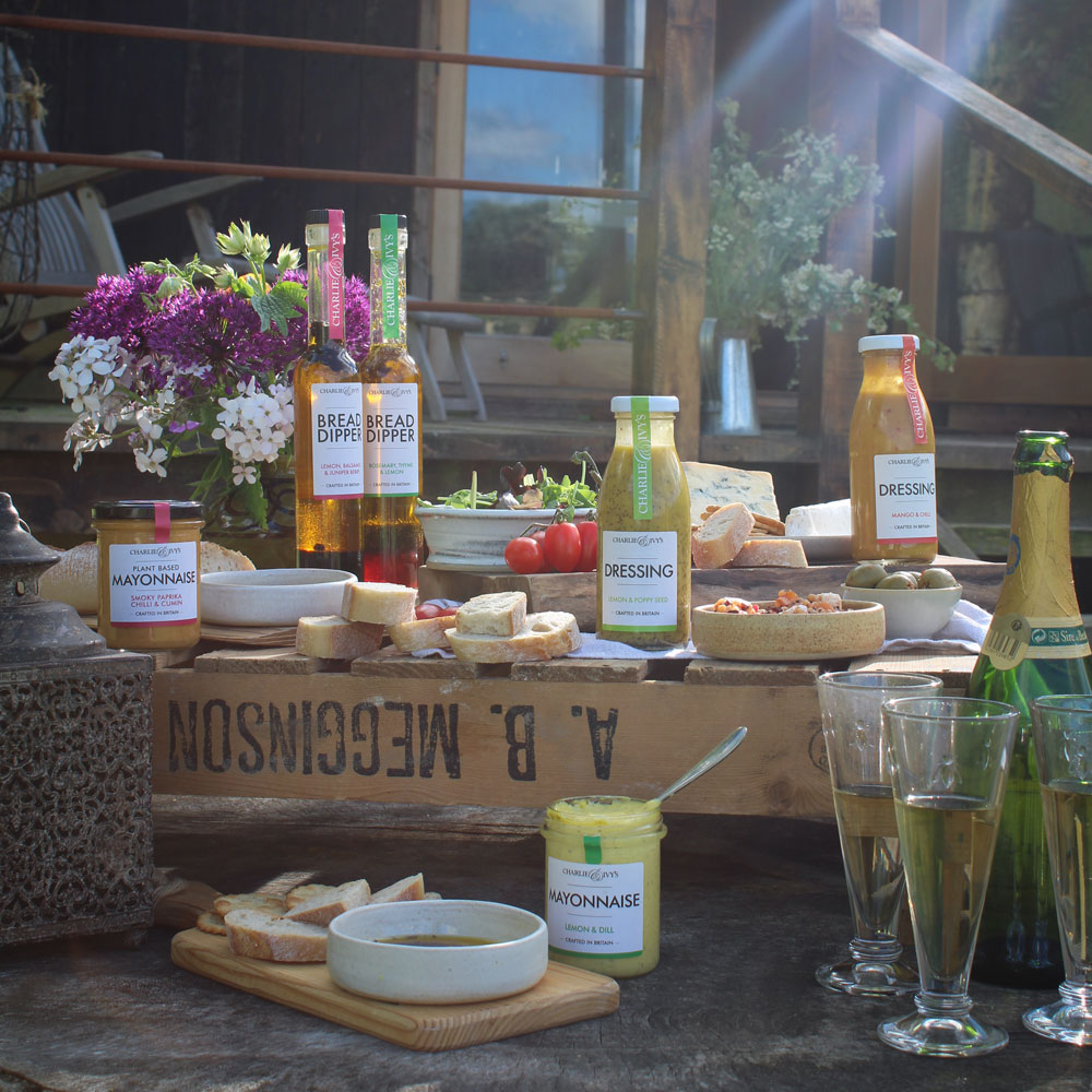 Entertaining Outdoors Charlie & Ivy's Spring Bank Holiday Entertaining Outdoors