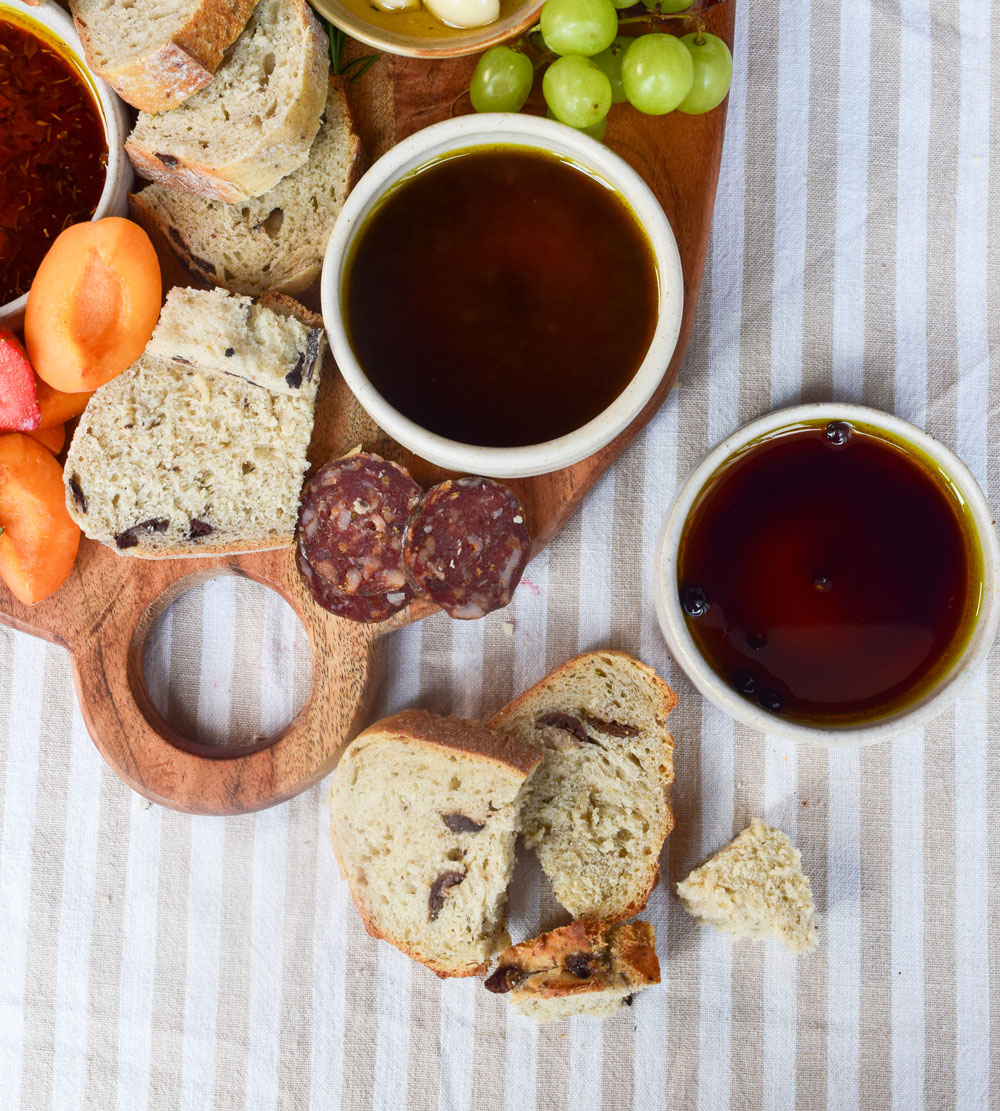 Bread dipping oils Bread dippers in bowls with crusty bread