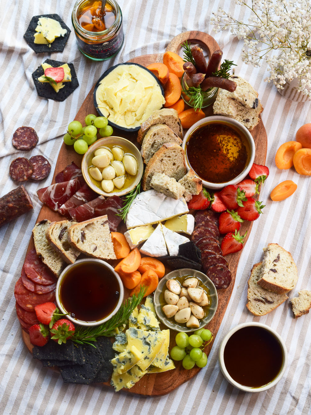 Summer grazing board