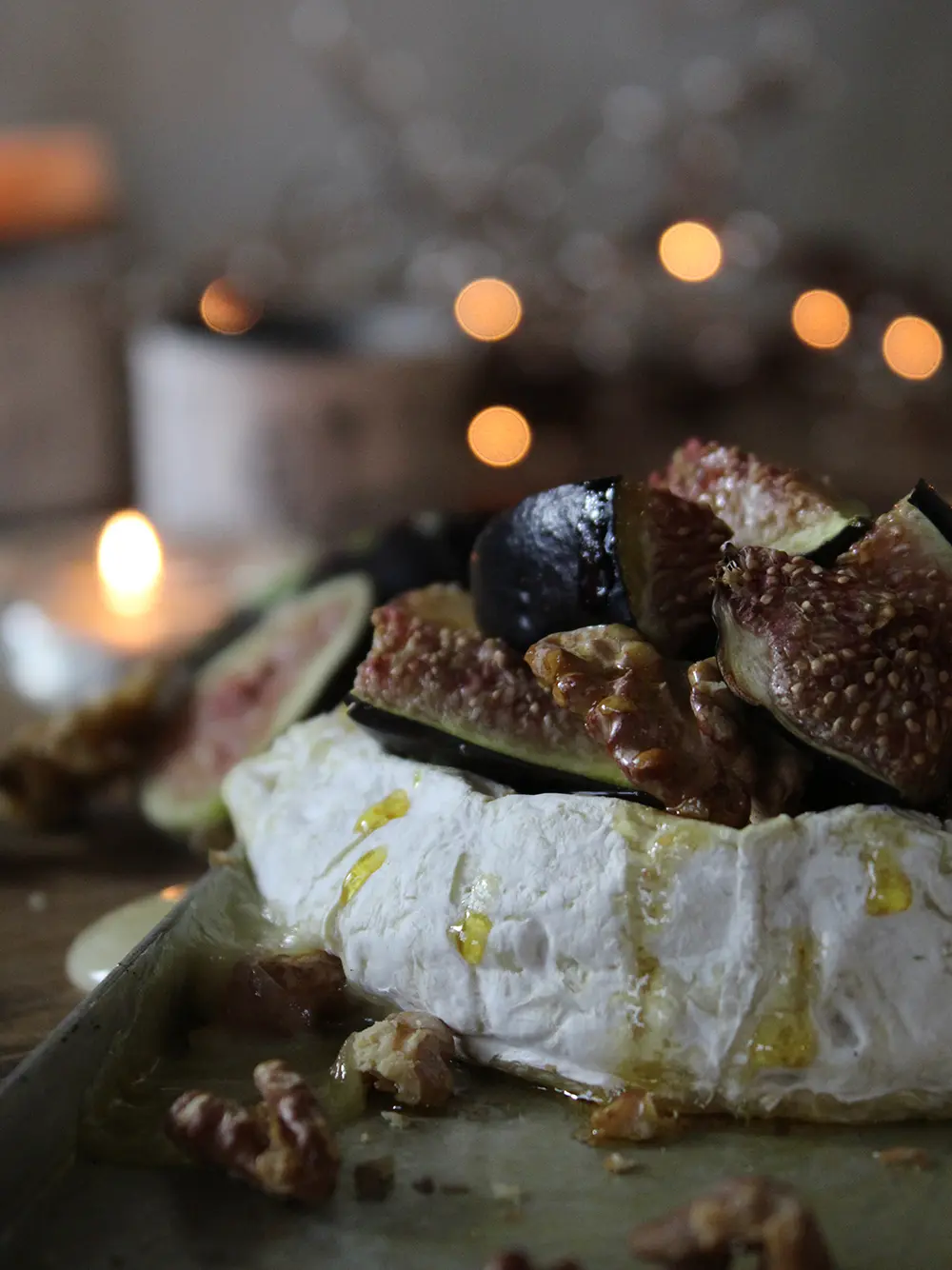 BAKED CAMEMBERT WTH WALNUT & FIG